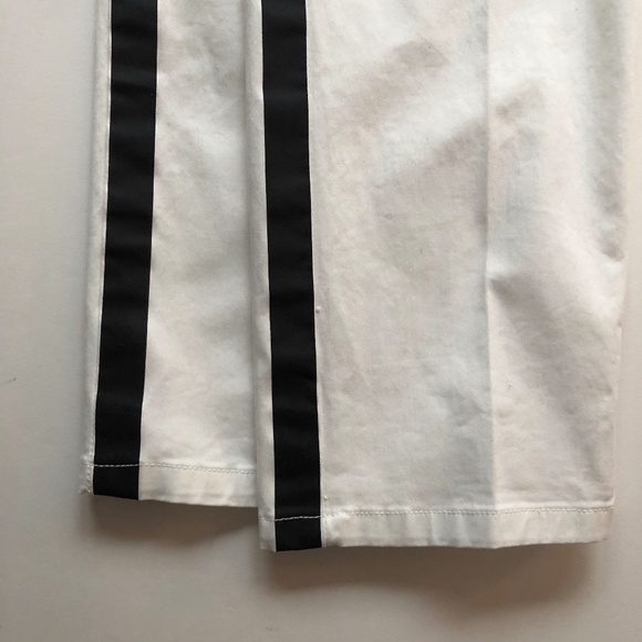 NWOT GAP Striped, Straight Leg Khaki Pants - Picture 3 of 6